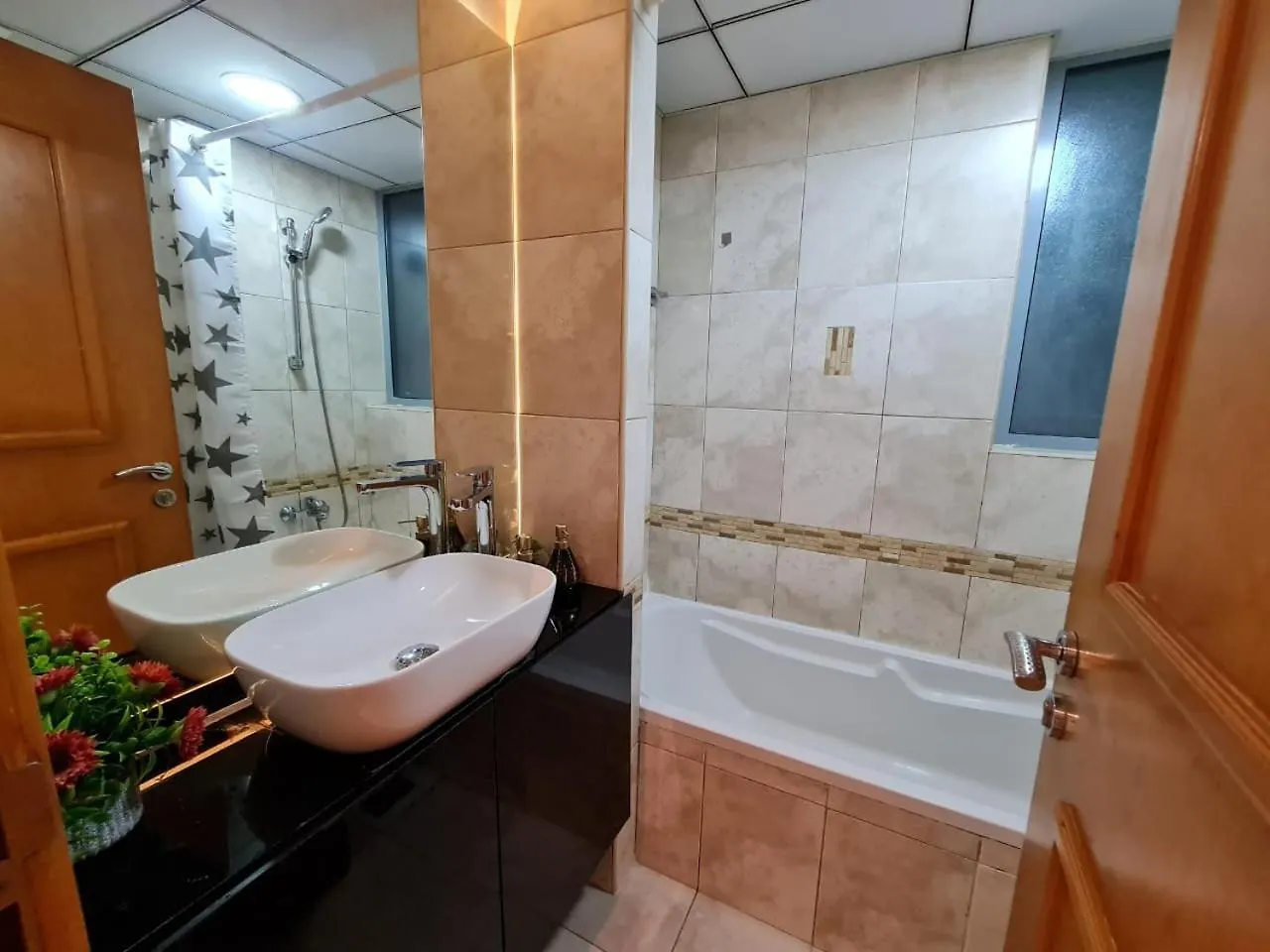 Aliving Iconic 1Br At Dubai Marina Near Metro Apartment